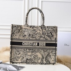 DIOR 디올 북 토트백