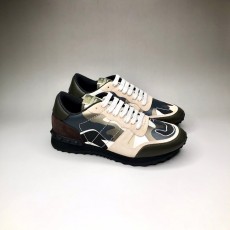 VALENTINO 발렌티노 락스터드 스니커즈