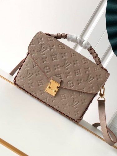 LOUIS VUITTON 루이비통 포쉐트 메티스 M45152