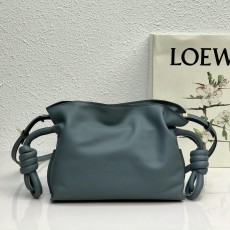 LOEWE 로에베 나파 카프 스킨 플라멩코 클러치